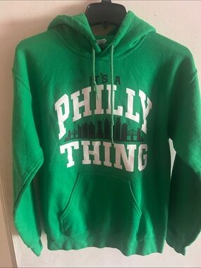 Gildan Green Zip-Up Hoodie with White 'Philly Thing' Graphic